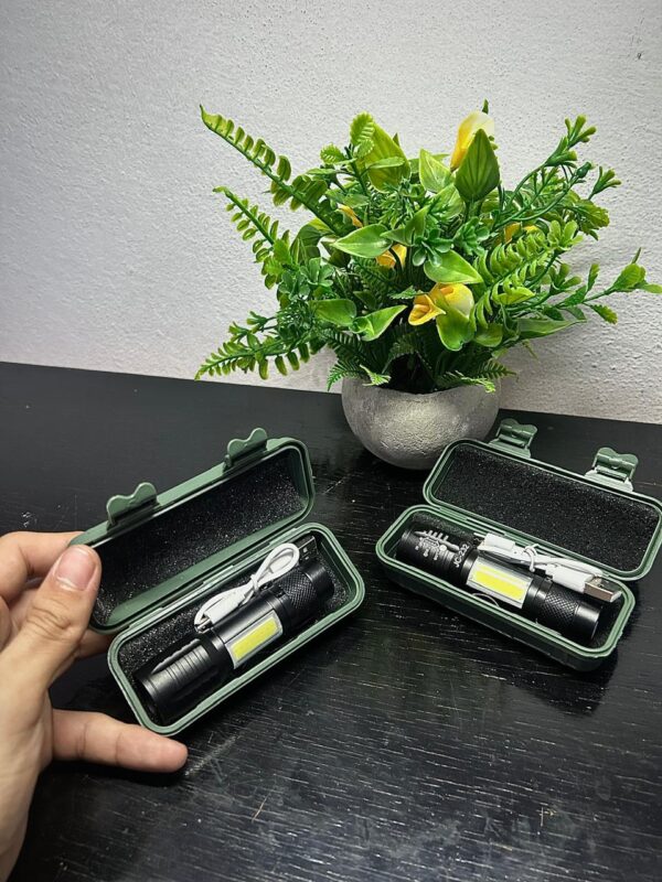 Combo 2 Cajas: 4 Walkie Talkies + 2 Linternas